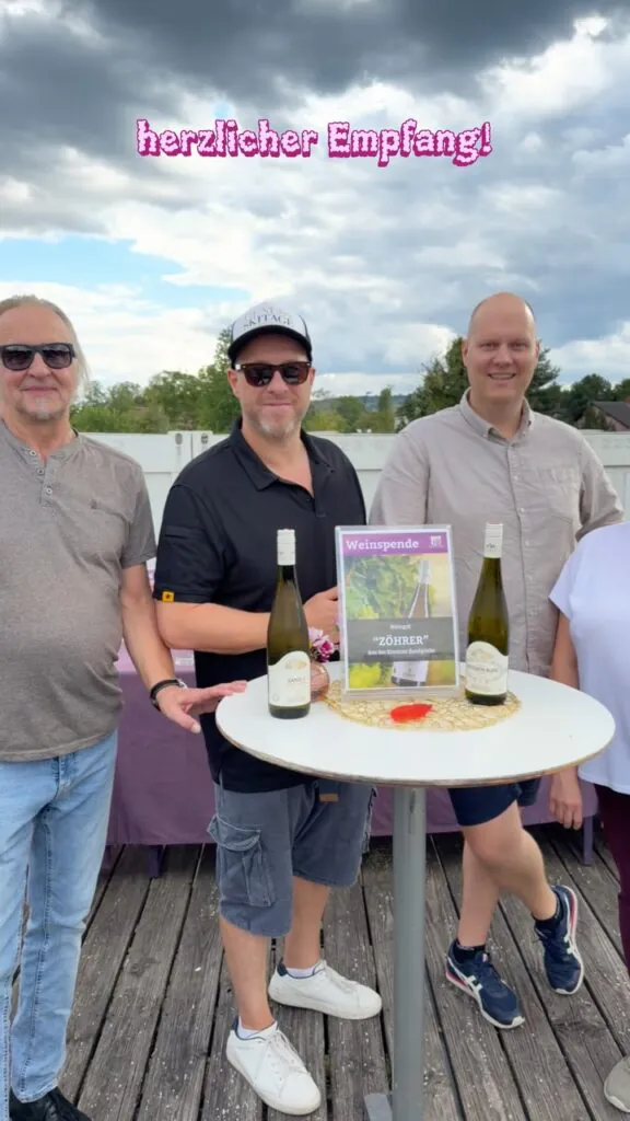 Facebook-Beitrag: Von der Region - für die Region! 💪🏻🥂 #gaumenjodeln #sand1… — Weingut Zöhrer
